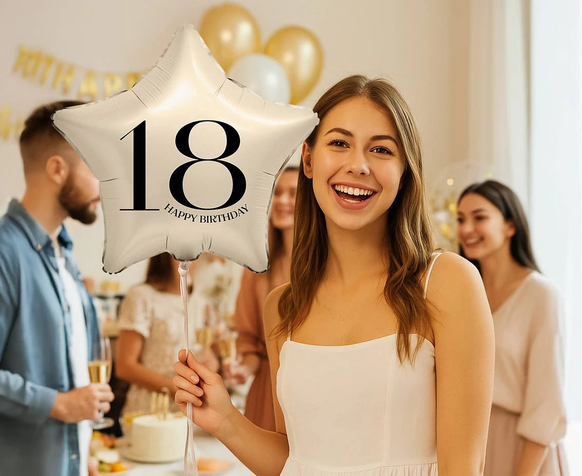 Balon foliowy 18" - Gwiazda z cyfrą "18" (kremowy)
